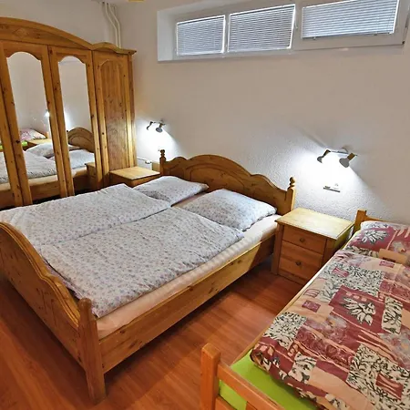V-k-1 By Interhome *